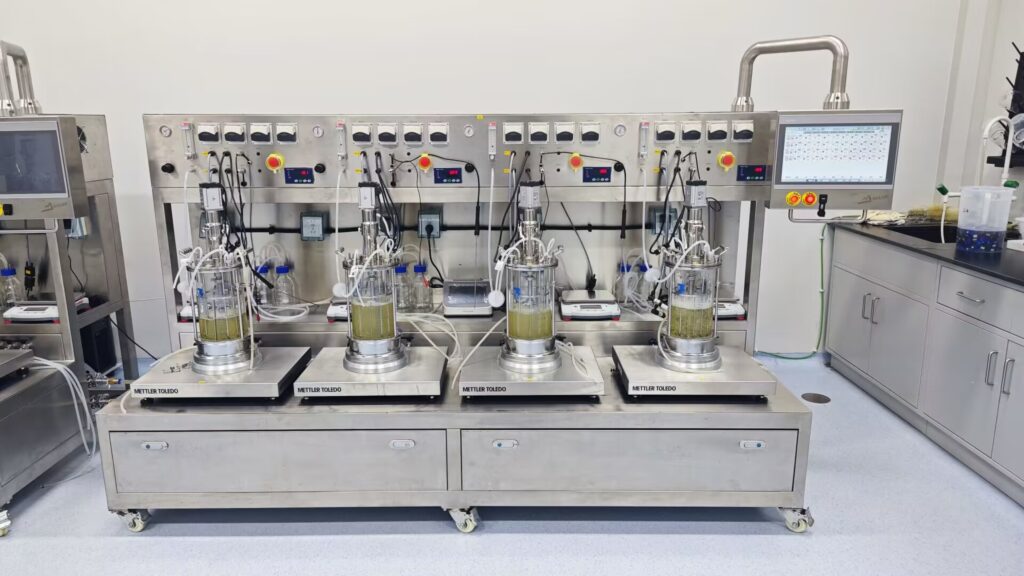Quadruple glass bioreactor(off-site sterilization)