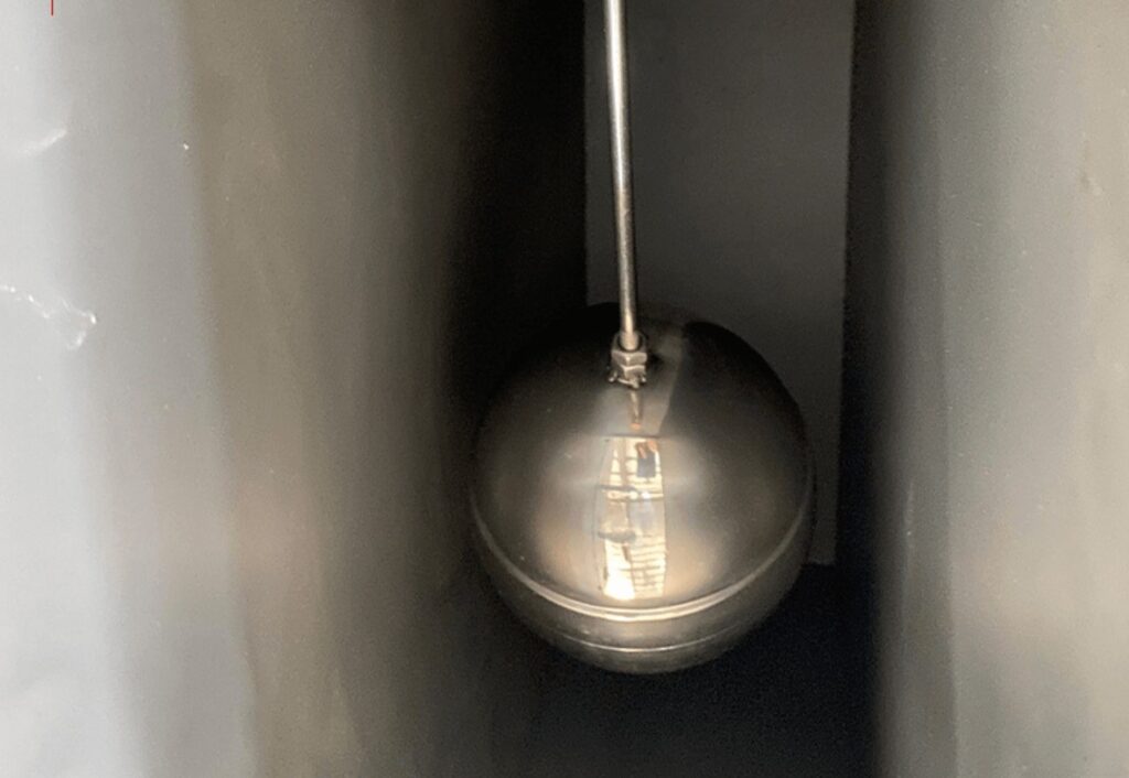 Floating ball valve design